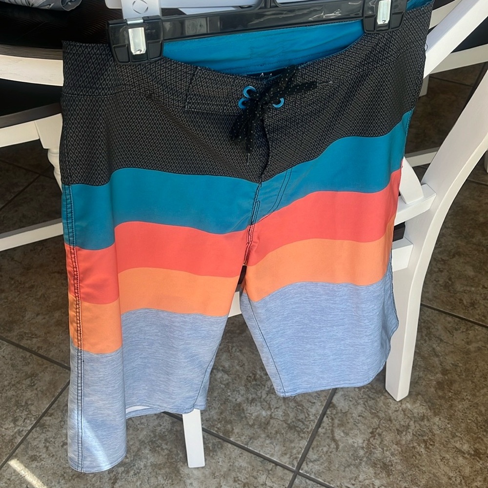 Burnside Striped Board Shorts Size 28